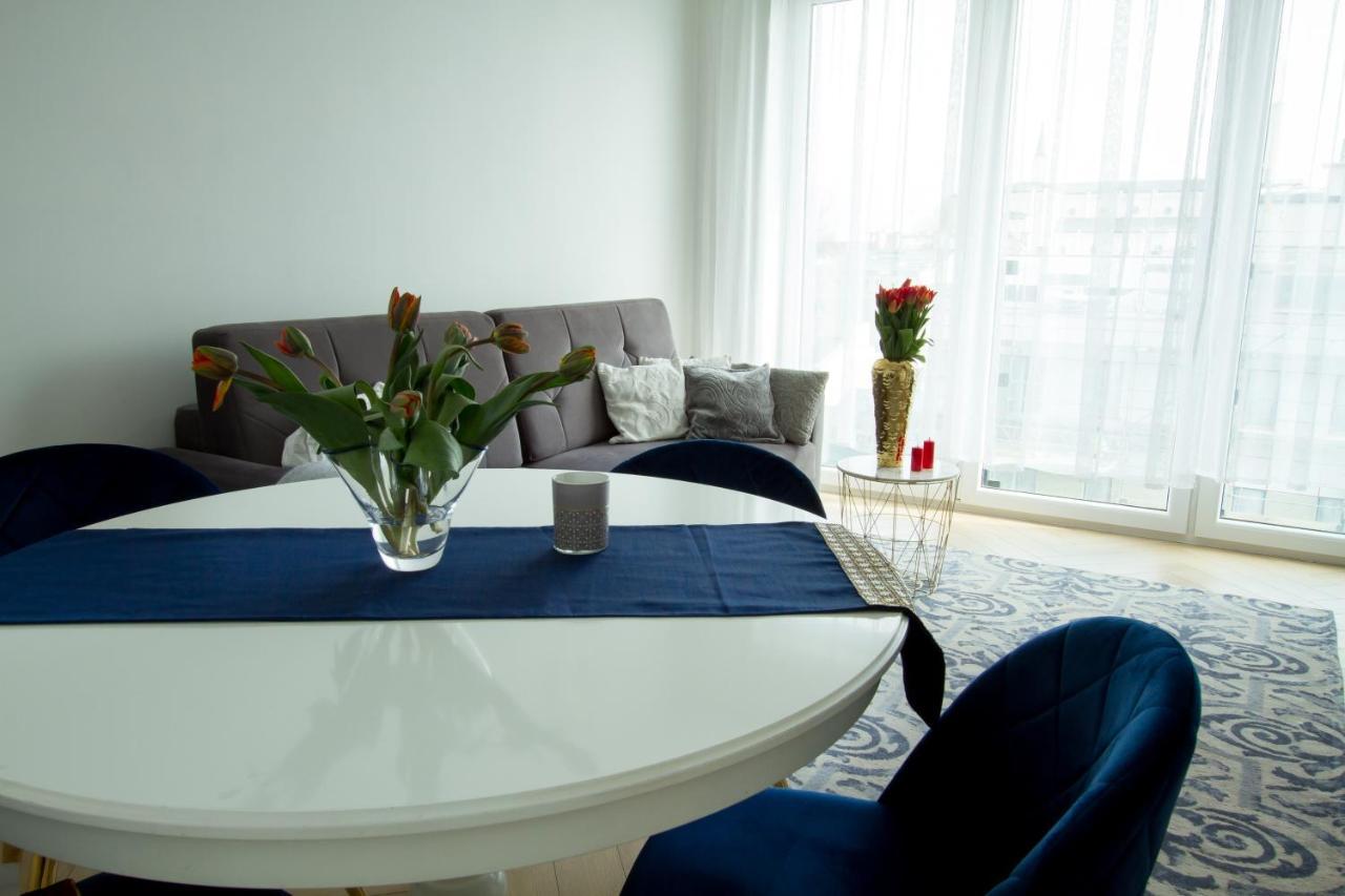 Nowy Apartment Przy Placu Szembeka 华沙 外观 照片