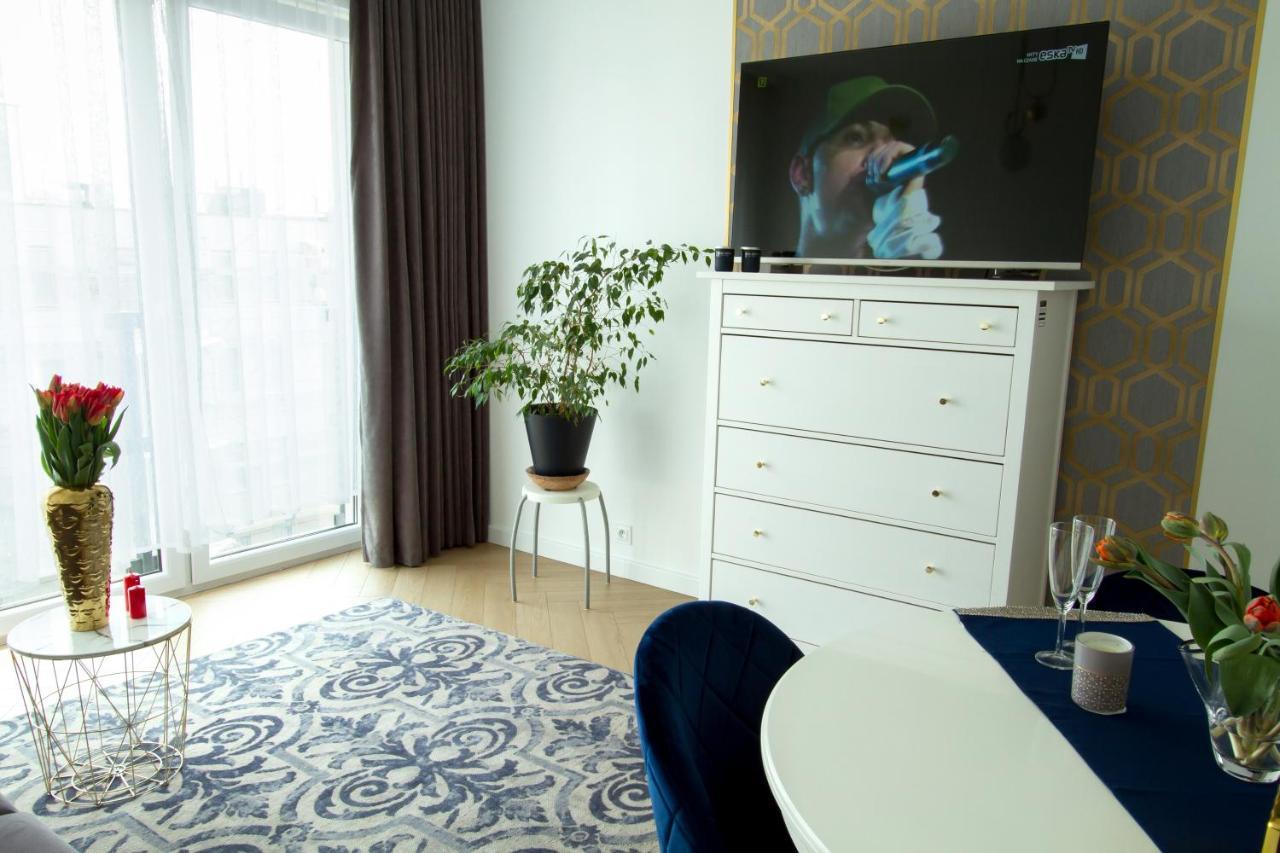 Nowy Apartment Przy Placu Szembeka 华沙 外观 照片
