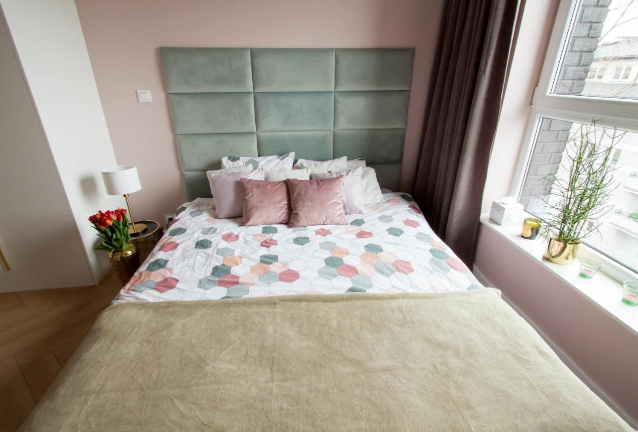 Nowy Apartment Przy Placu Szembeka 华沙 外观 照片