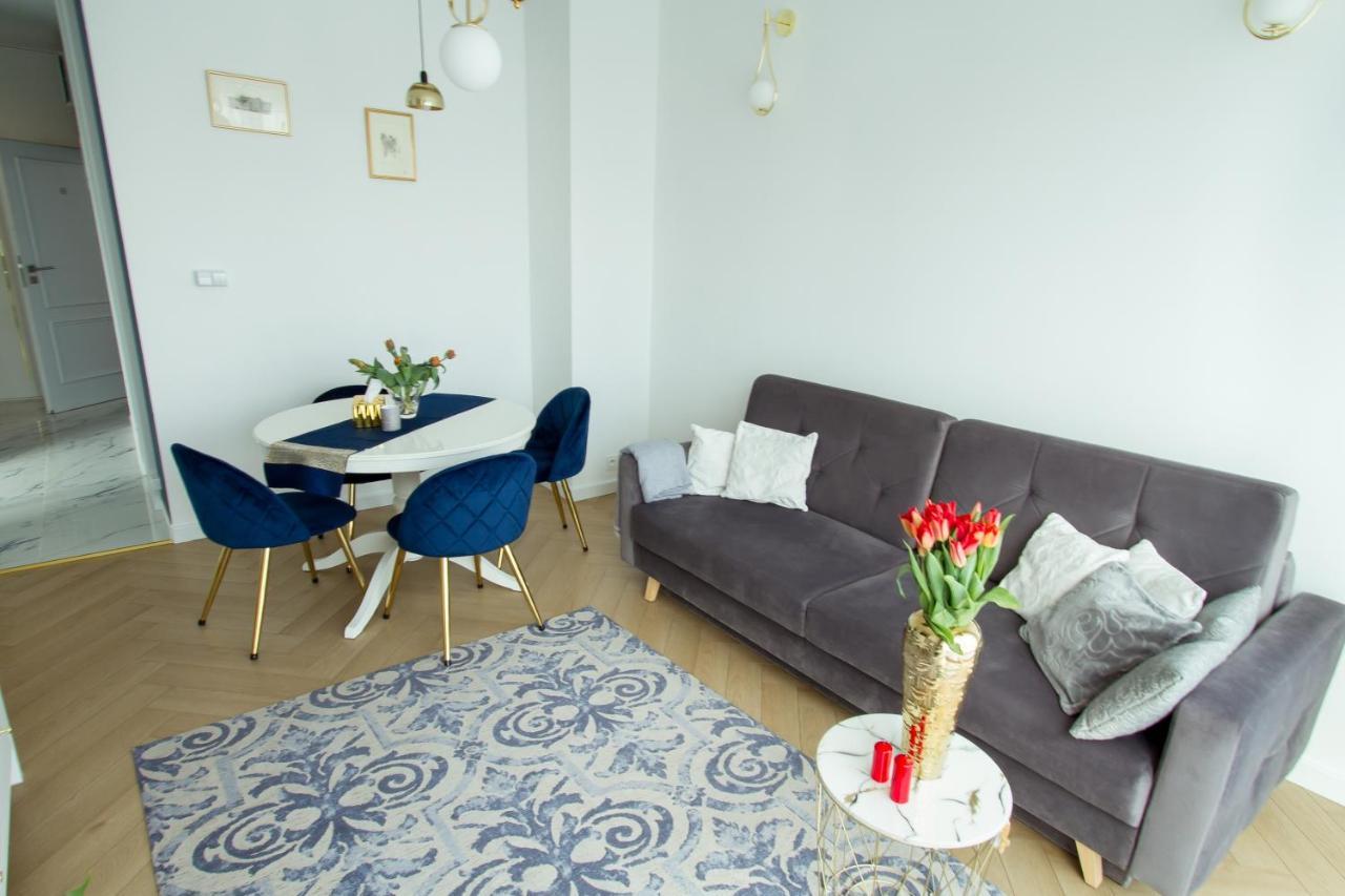 Nowy Apartment Przy Placu Szembeka 华沙 外观 照片